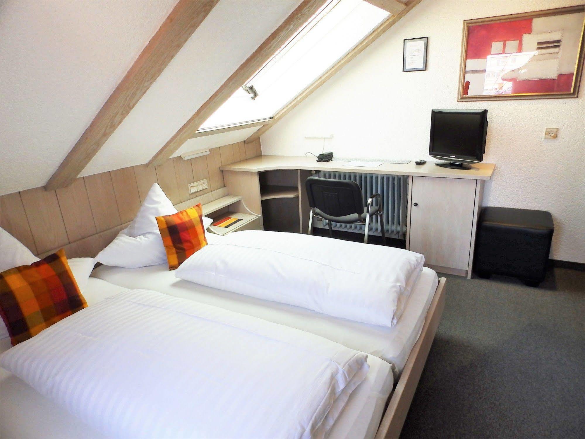 H41 Inn Hotel Garni Freiburg (Adults Only) Gundelfingen  Dış mekan fotoğraf