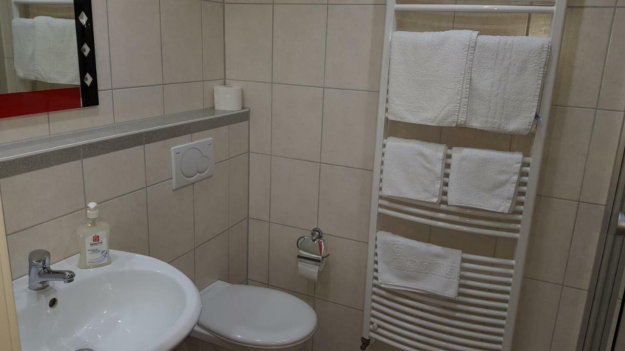 H41 Inn Hotel Garni Freiburg (Adults Only) Gundelfingen  Dış mekan fotoğraf